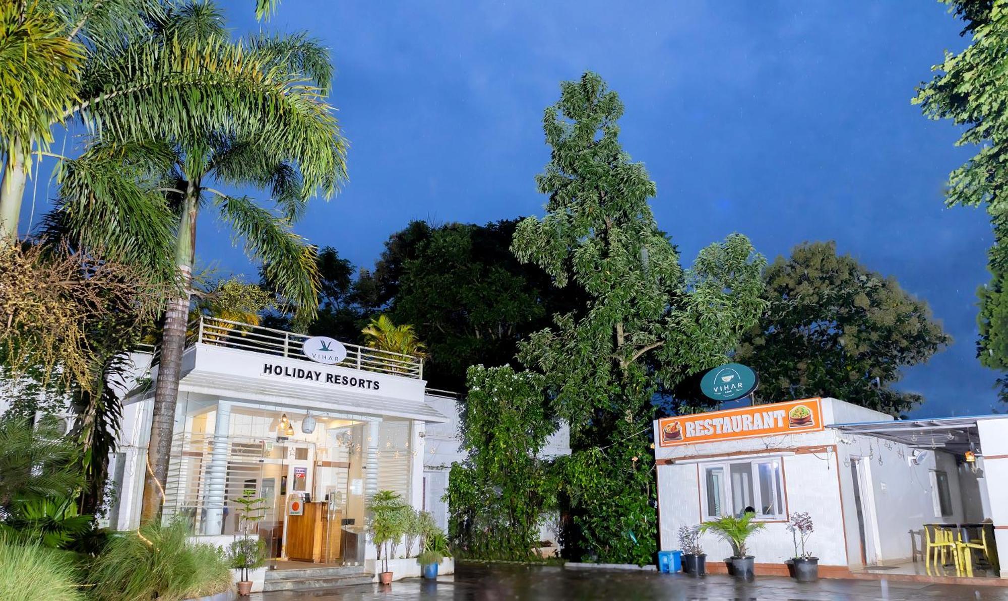 Vihar Holiday Resorts Araku Exteriör bild